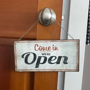 Open/Closed Rustic Chain Sign